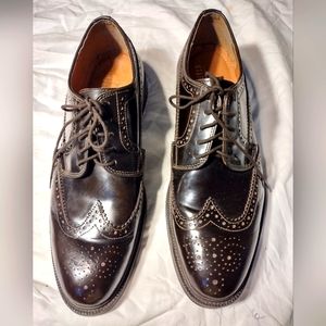 Vtg STAFFORD Glossy Brown Long Wing Brogue Wingtips Shoes, Sz 12, Burgandy Brown